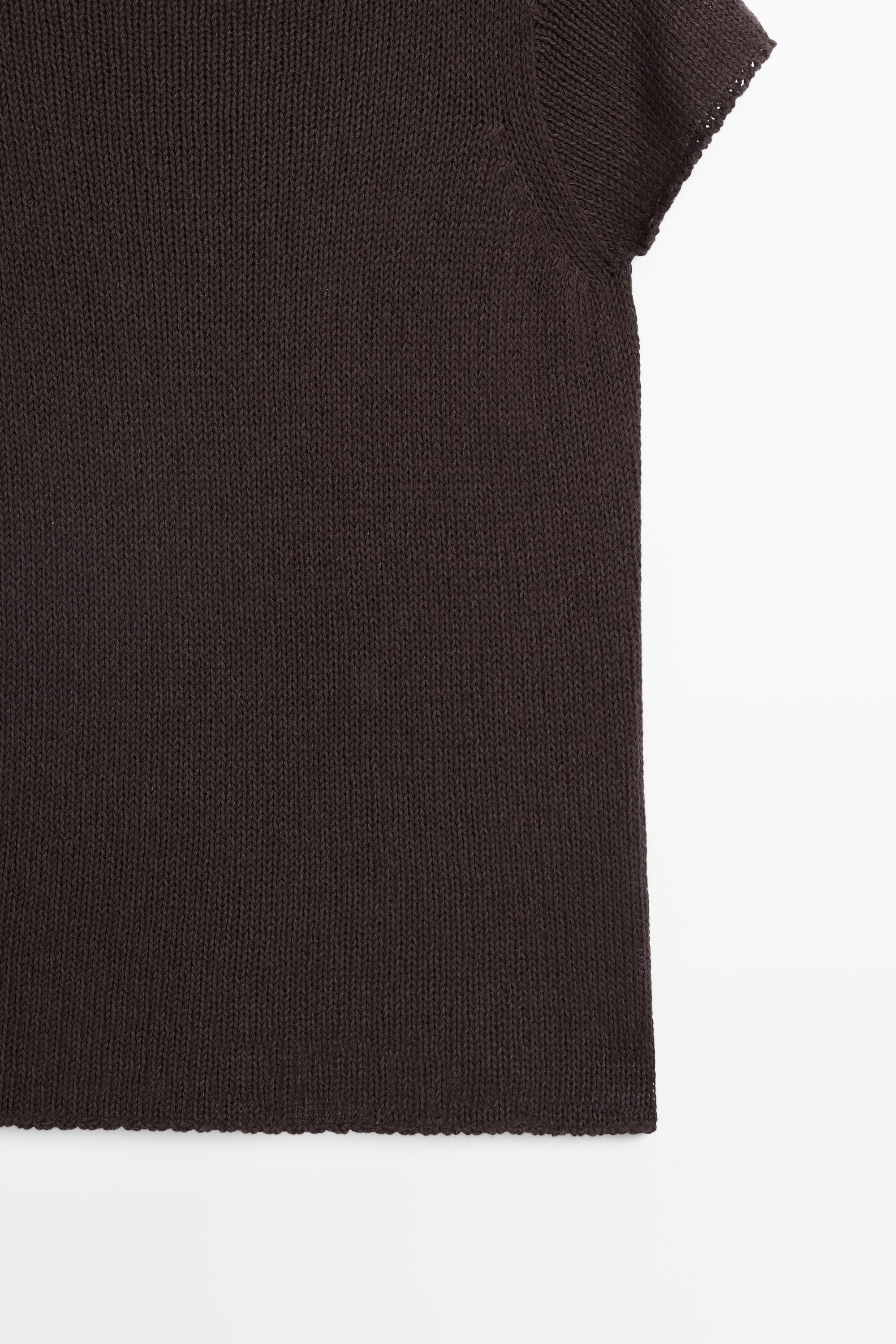 Cotton blend short sleeve knit sweater